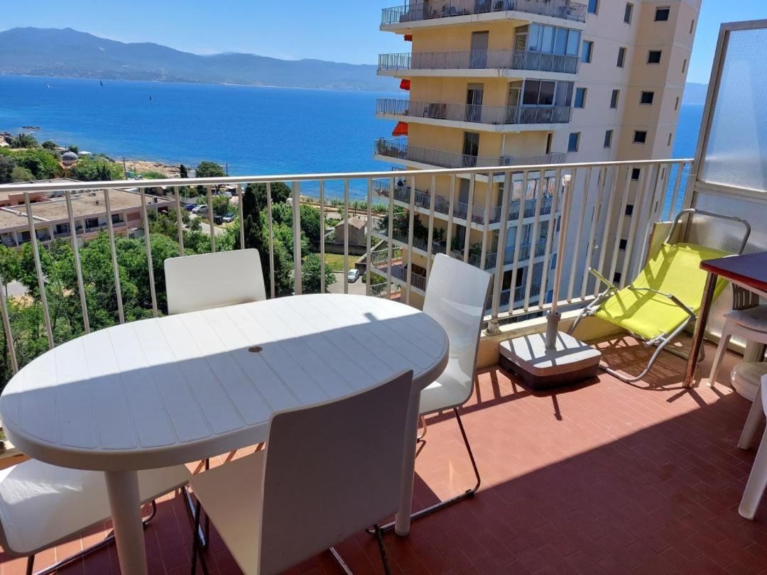 Ajaccio Sanguinaires Appt 3P Pour 4 A 5 P Ttes Commodites Tt Confort A 300M De La Mer Et A 5 Mn Du Centre Ville Exterior photo